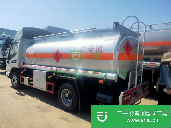 重慶出售二手東風5噸油罐車
