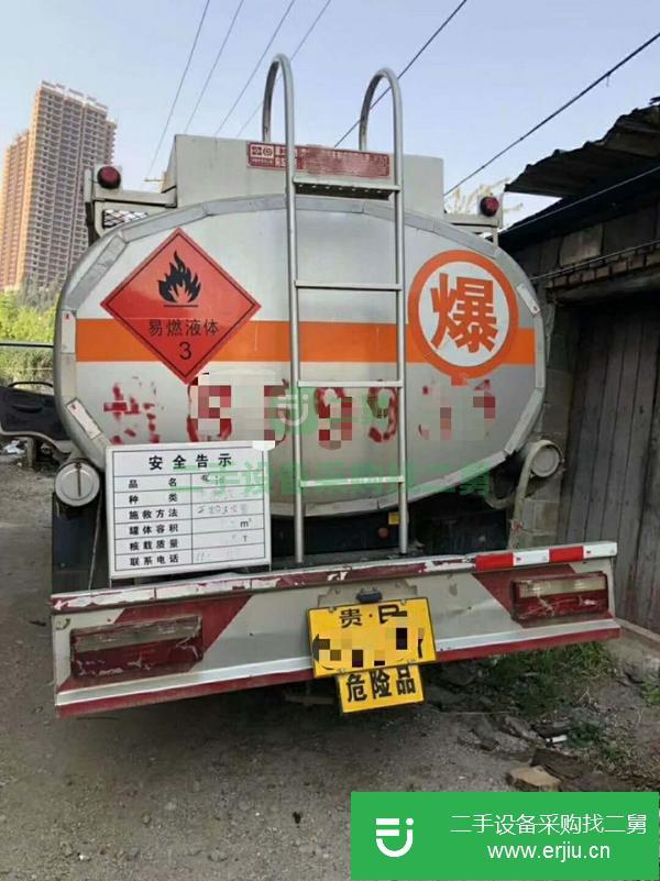 重慶出售二手八噸東風多利卡加油車