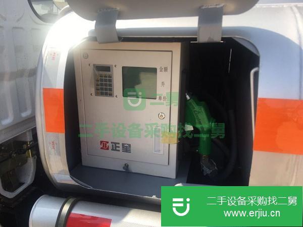上海出售二手東風多利卡8噸油罐車