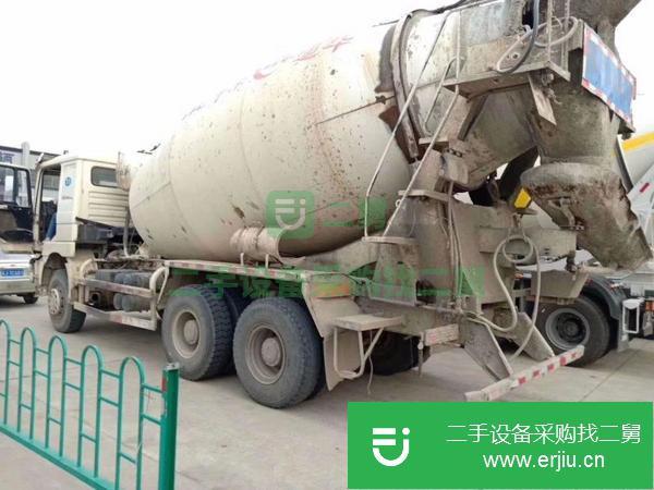 內(nèi)蒙古出售二手德龍12方攪拌罐車