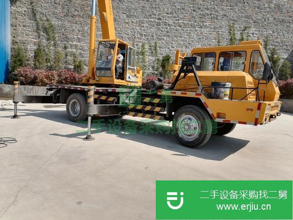 山東出售二手12噸泰安吊車，精品車況