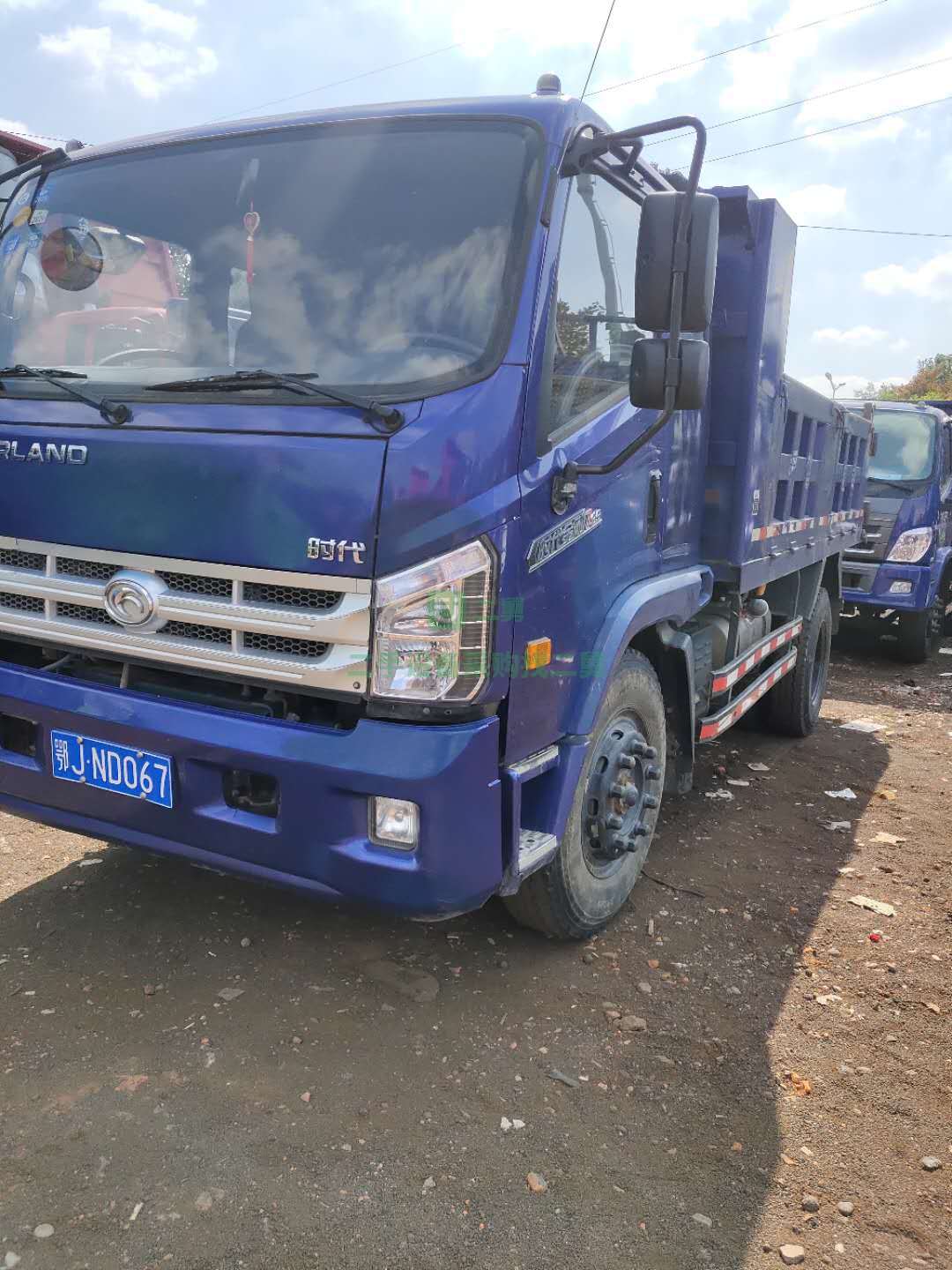 出售一臺18年福田739自卸車，車廂4米3