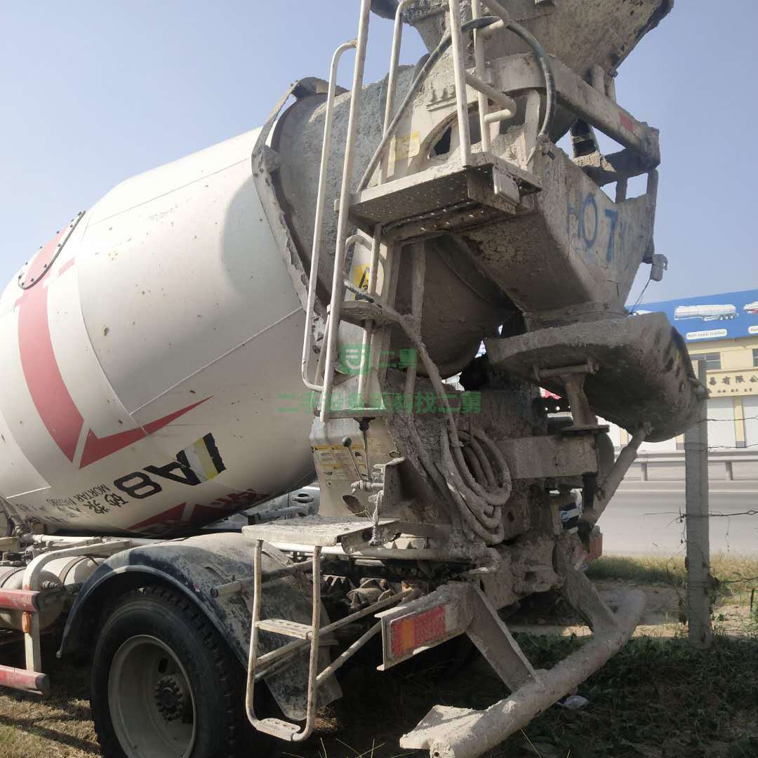 出售二手小型6方混凝土攪拌罐車 歡迎實地看車