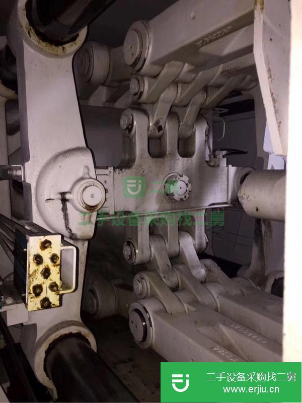 廣東出售日本進口川口注塑機180噸，螺桿50mm，下模560