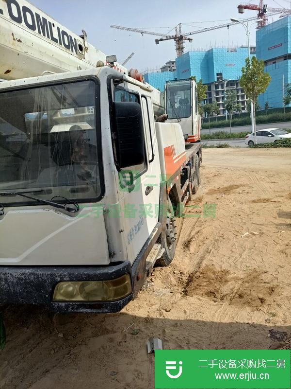 河南出售二手中聯25v吊車