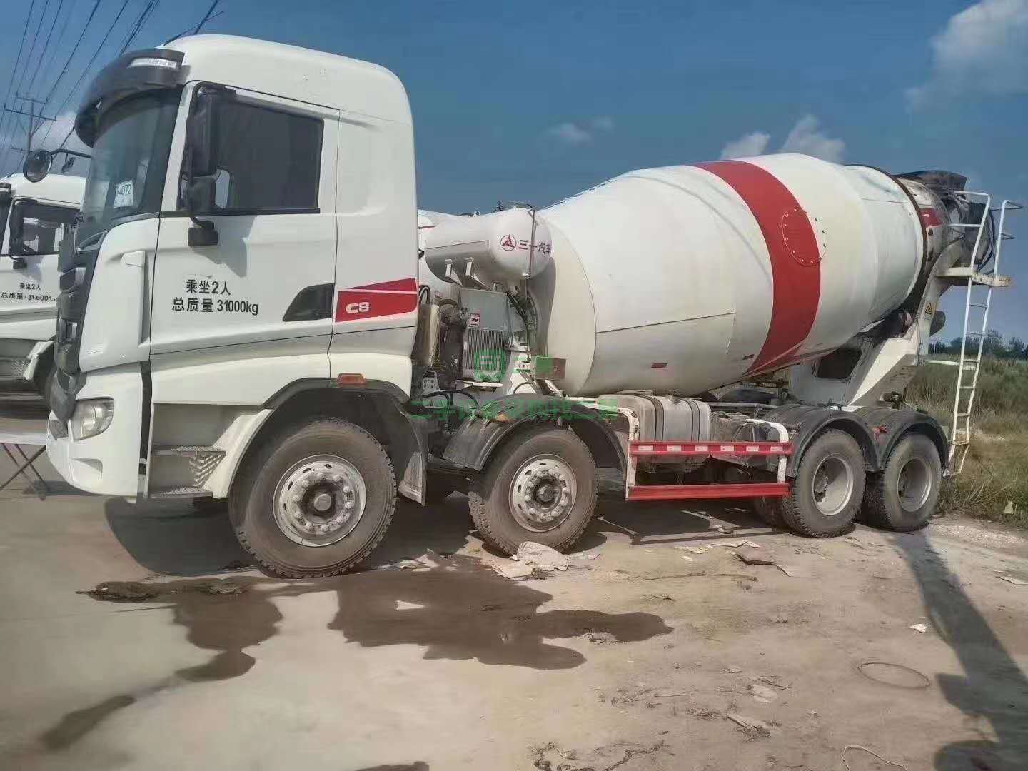 出售一臺18年三一攪拌車，國五排放，最新款輕量化
