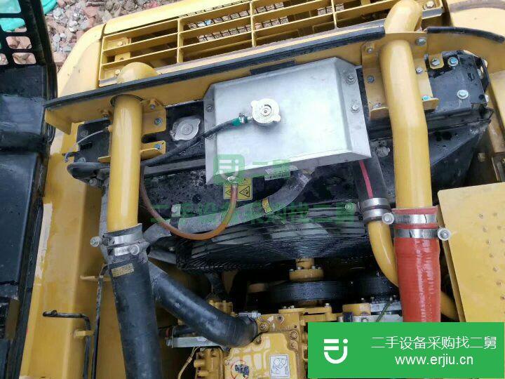 江蘇出售二手卡特彼勒323DL挖掘機