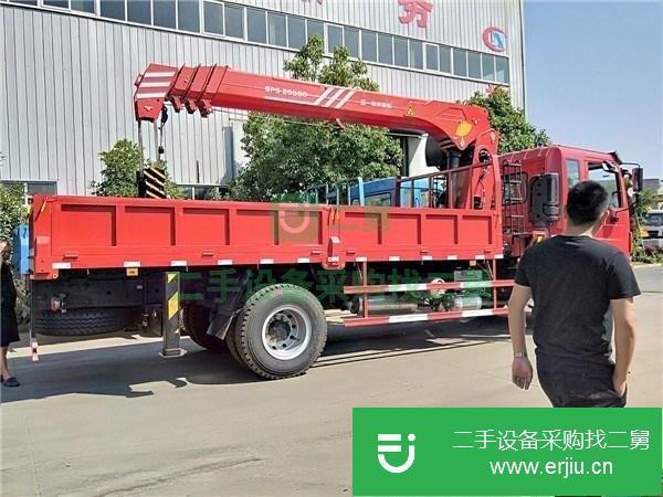 貴州出售二手徐工8噸隨車吊