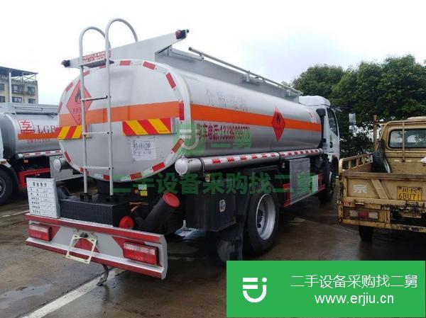 四川出售二手東風福瑞卡8噸油罐車