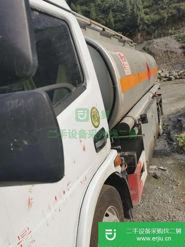 貴州出售二手8噸油罐車