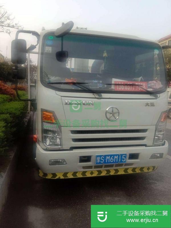 湖北出售二手大運藍牌五噸隨車吊