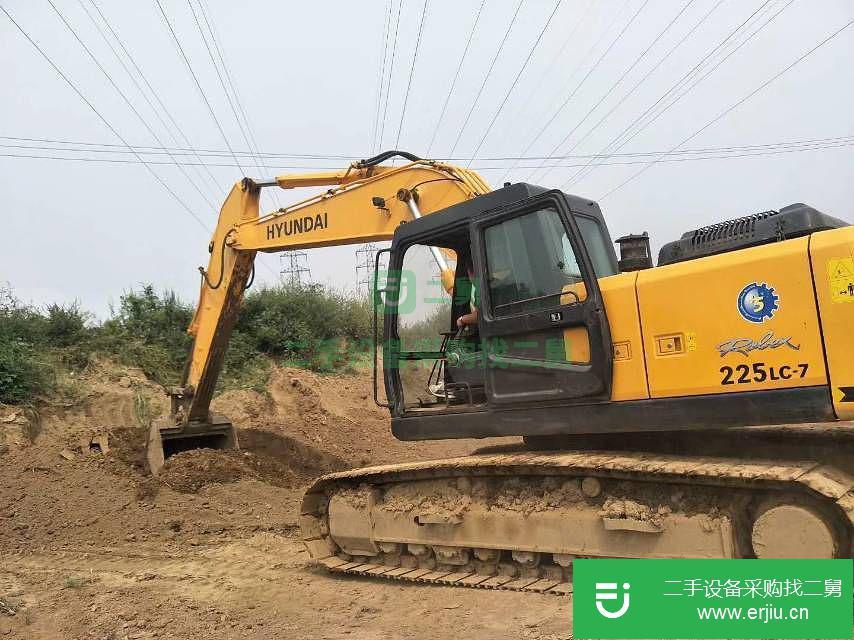 北京出售二手日現代R225LC-7挖掘機