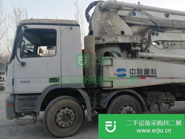 河北出售二手中聯奔馳49米泵車