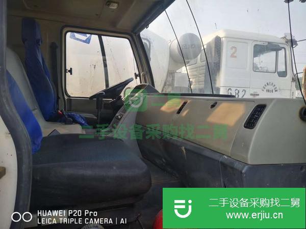 河北出售二手中聯(lián)藍(lán)色關(guān)愛(ài)25v5汽車(chē)吊