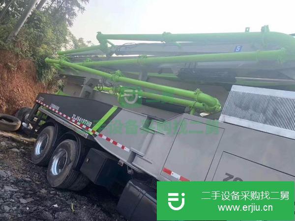 貴州出售二手中聯泵車，50米6節臂 260大排量
