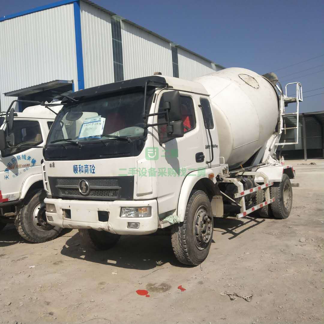 出售二手時代5方豪沃小型混凝土攪拌車全國可分期包提戶