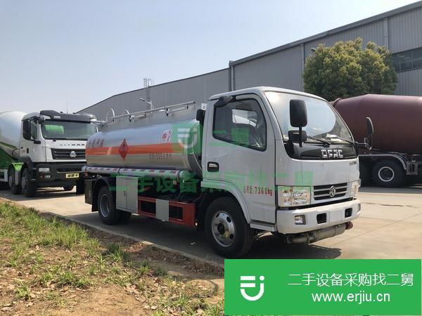 江蘇出售二手東風5噸油罐車