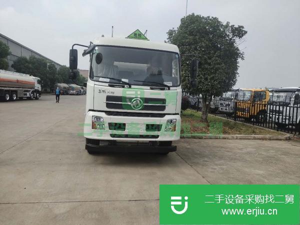 四川出售二手東風(fēng)D9 ，14.3方油罐車