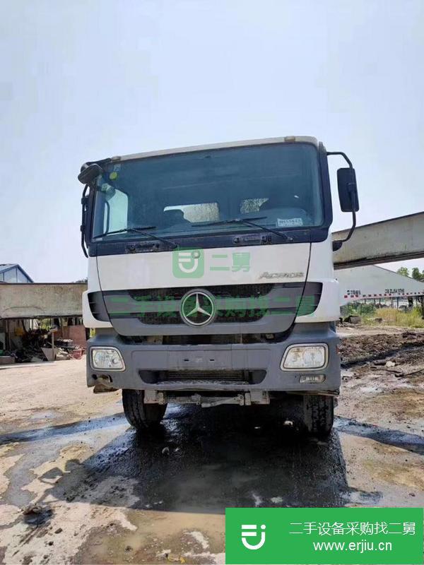 湖南出售二手中聯(lián)奔馳52米泵車