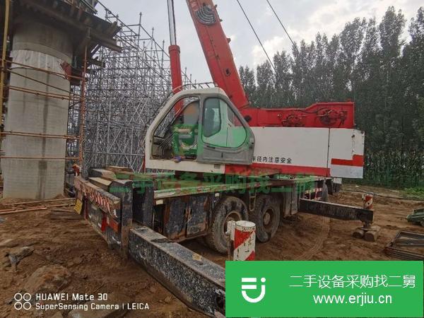 江蘇出售二手雷薩25噸汽車吊