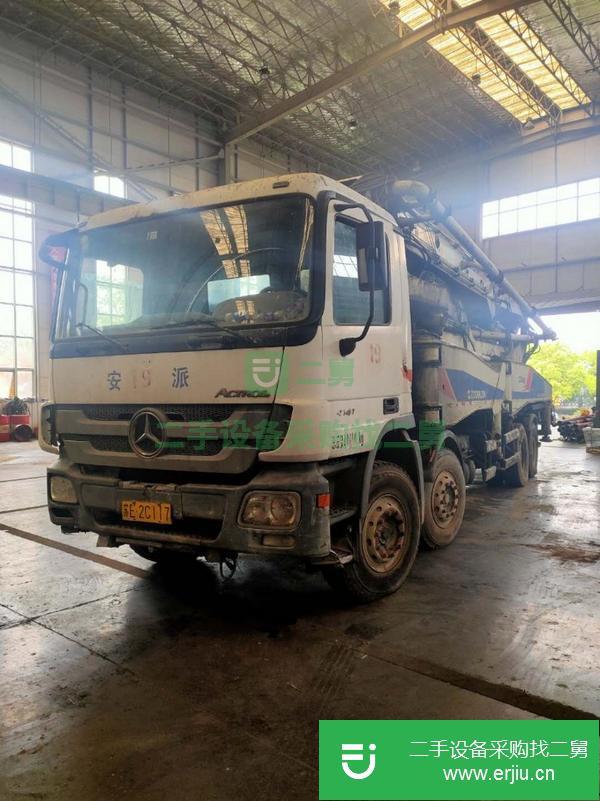 江蘇出售二手奔馳4橋5臂架擺腿50米泵車