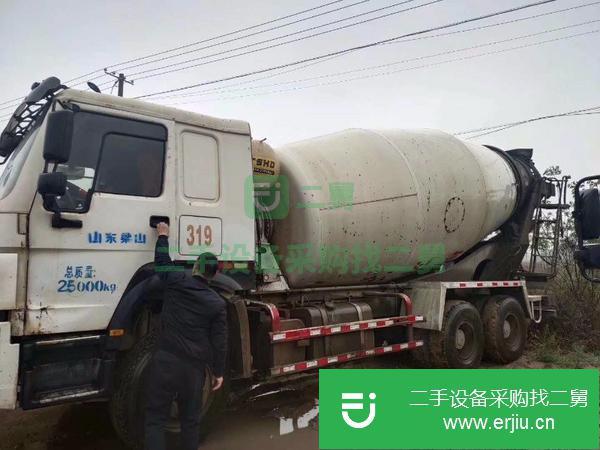 河南出售二手14方豪沃攪拌車