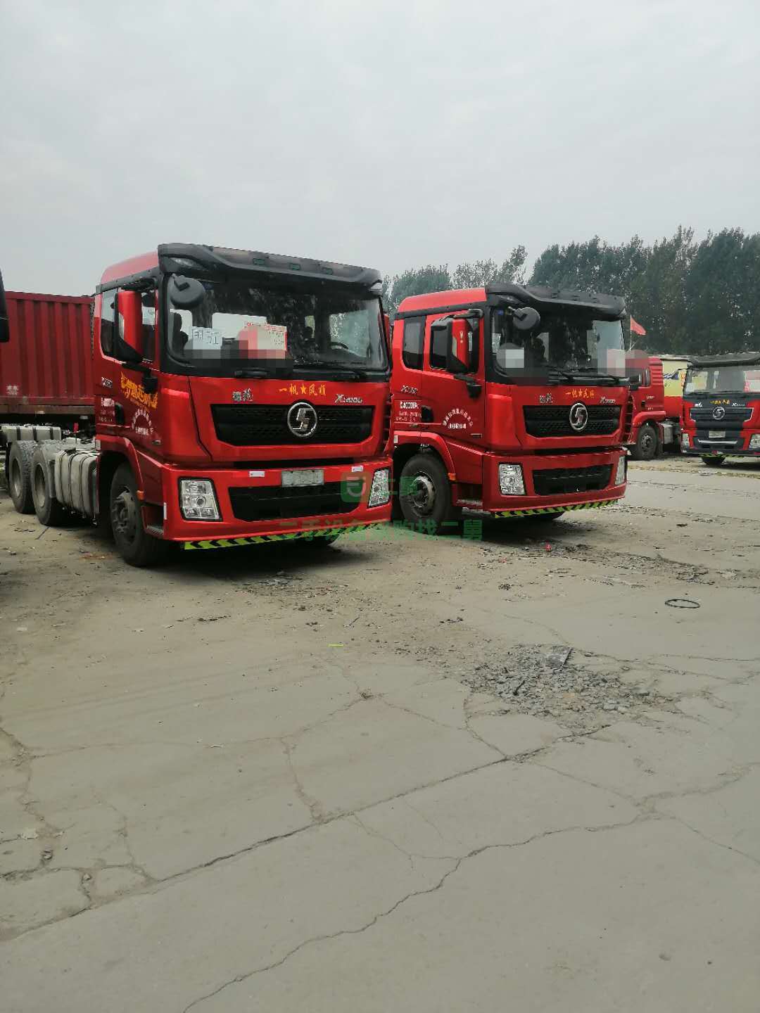 出售18年11月份德龍X3000矮頂牽引車國五排放，500馬力，雙驅輕體