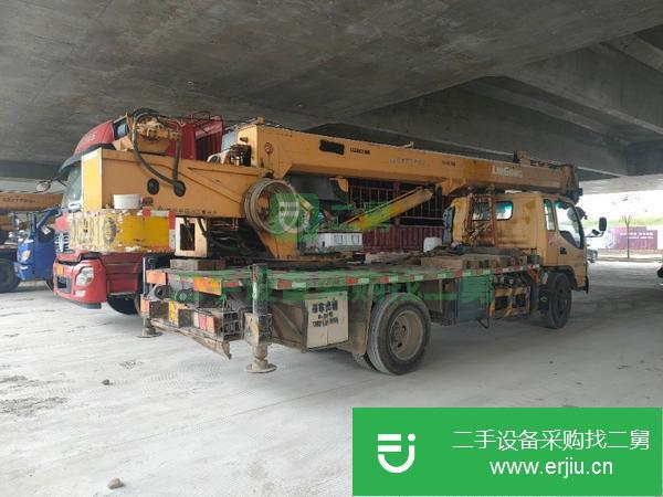 江蘇出售二手柳工8噸吊車