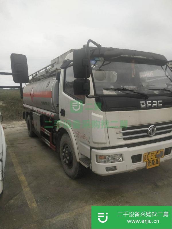 貴州出售二手東風多利卡8噸油罐車