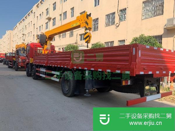 安微出售二手東風小三軸12噸隨車吊