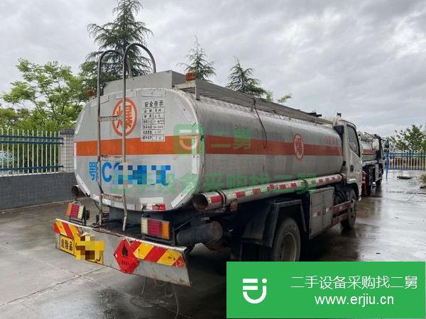 四川出售二手5噸油罐車(chē)