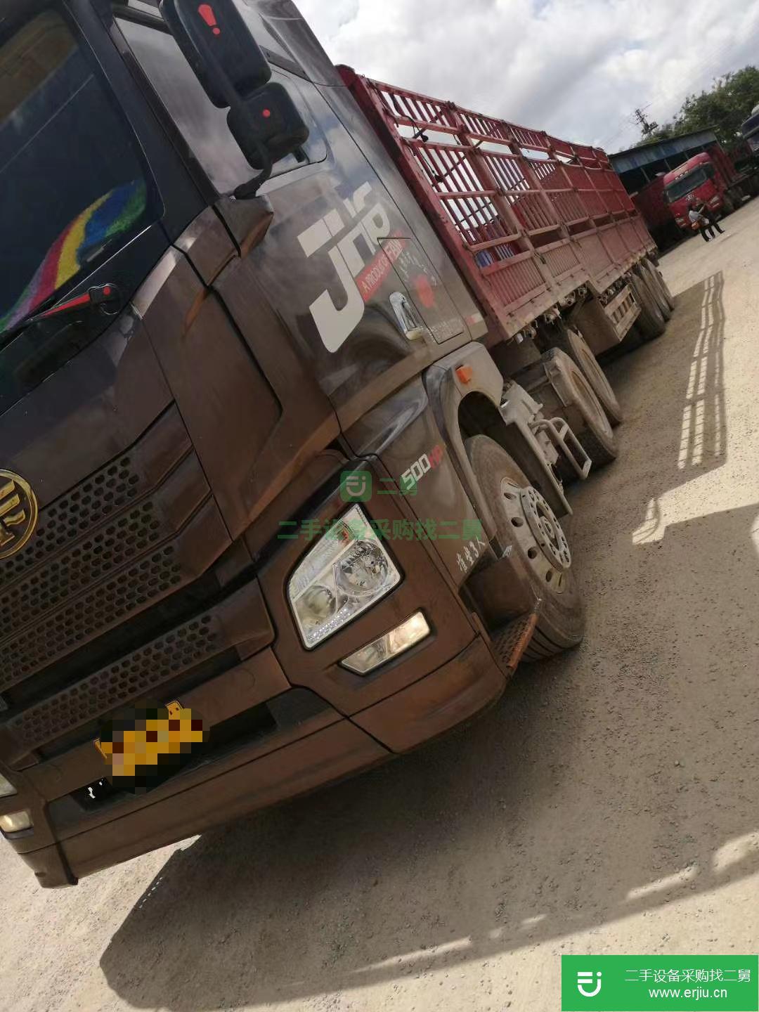 江西出售二手青島解放500馬力半掛車