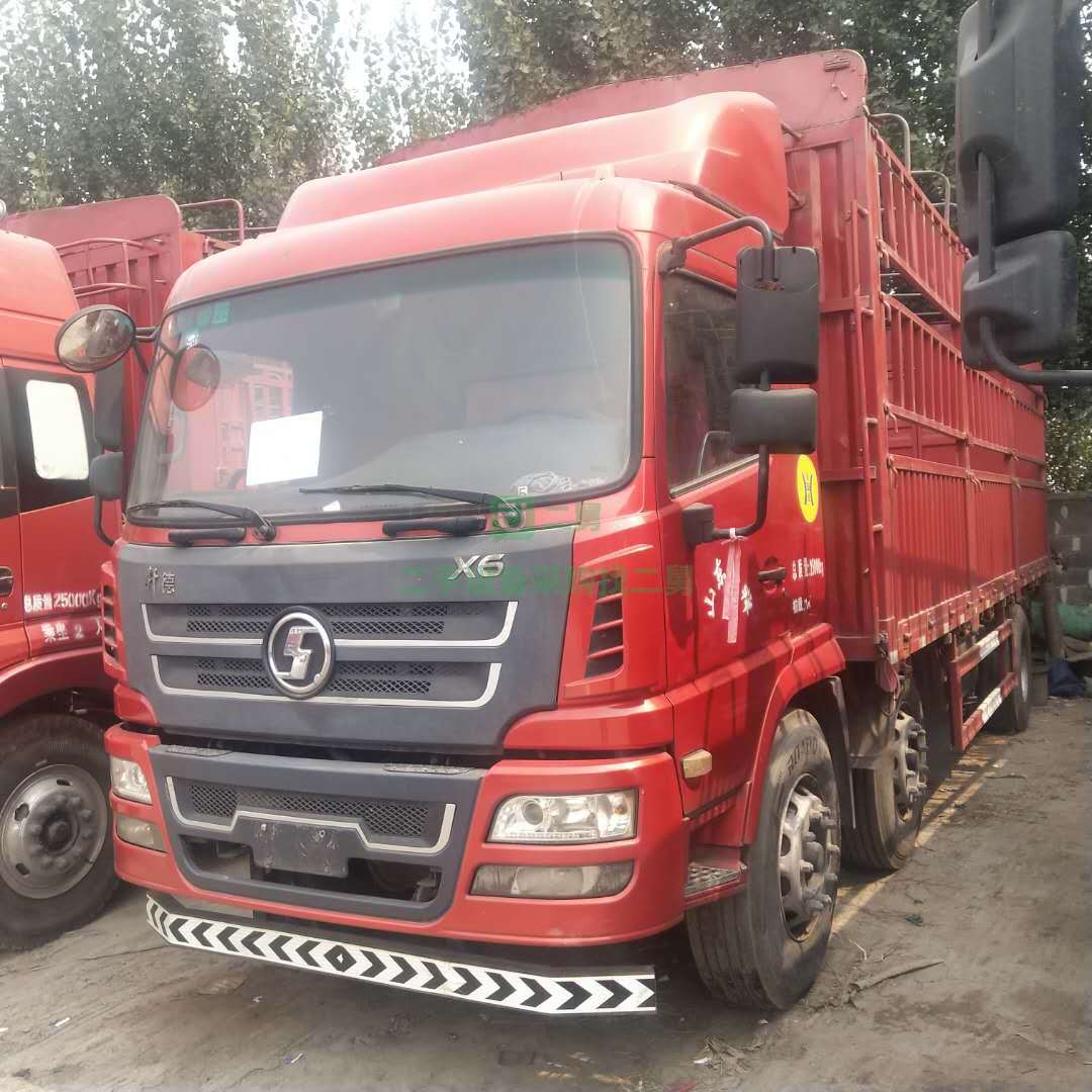 出售二手半掛牽引車 18年國五福田歐曼LNG燃氣車