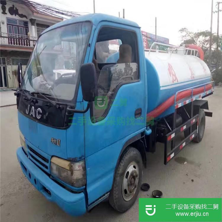 山東出售二手福田小型真空吸糞車