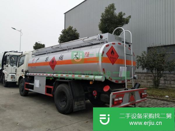 陜西出售二手東風(fēng)多利卡5噸油罐車