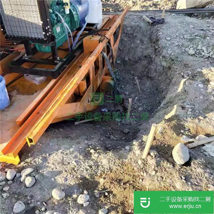 山東出售二手渠道襯砌機