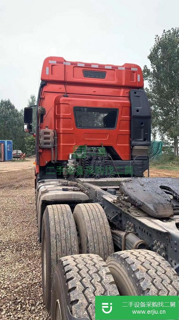 河北出售420馬力雙驅解放牽引車，車況精品，輪胎強