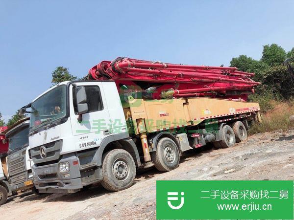 湖南出售18年國(guó)五三一泵車，奔馳56米底盤(pán)
