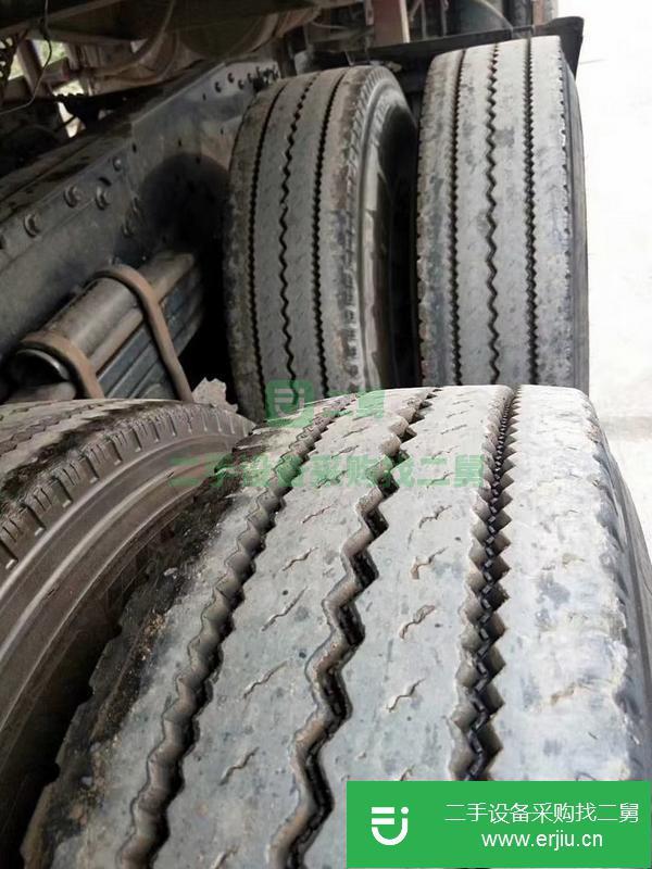 河北出售二手解放牽引車，車況原版，輪胎九成新