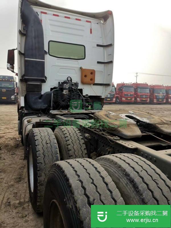 河北出售二手豪沃T7N牽引車