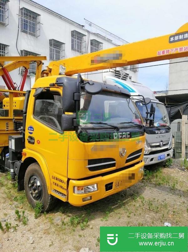 吉林出售二手藍(lán)牌東風(fēng)5噸隨車吊