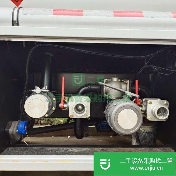 云南出售二手解放5噸油罐車