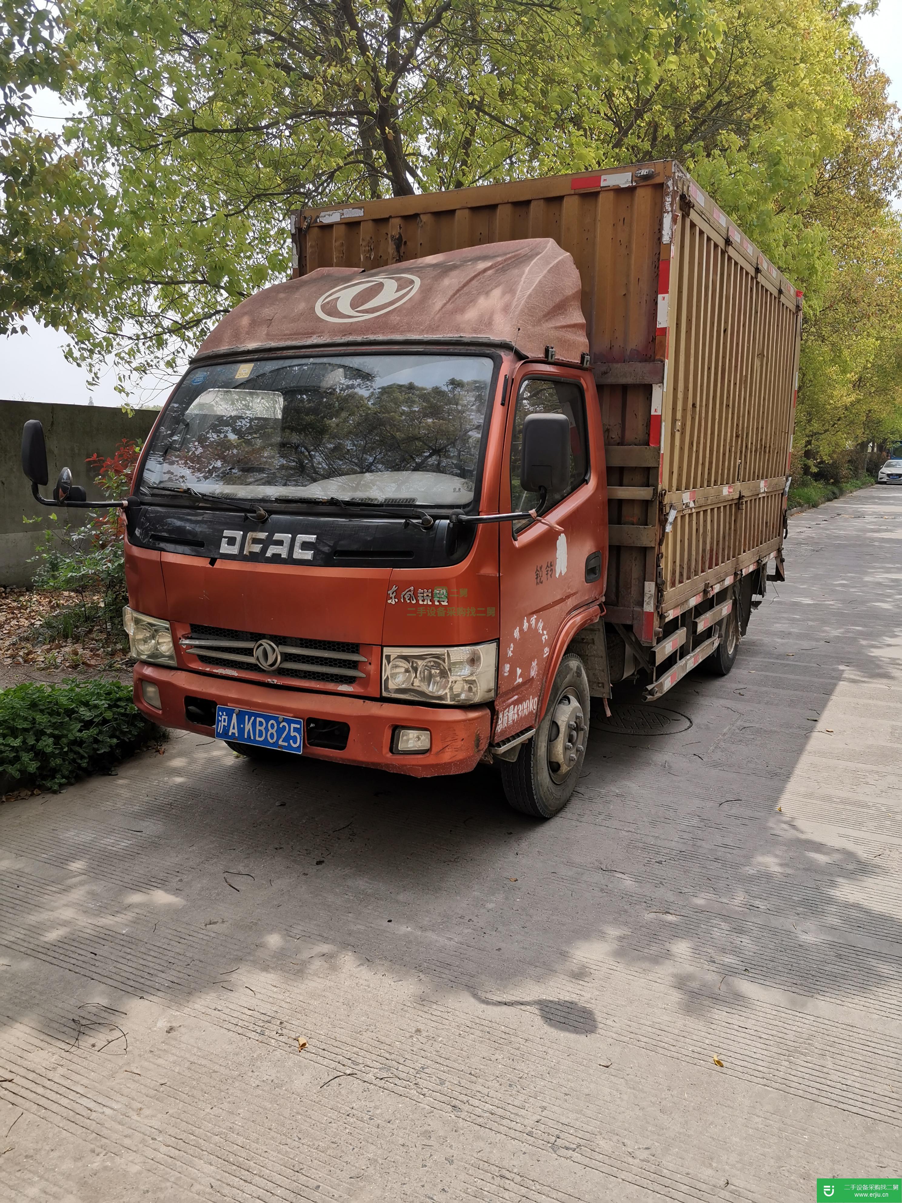上海出售二手東風(fēng)多利卡120馬力貨車