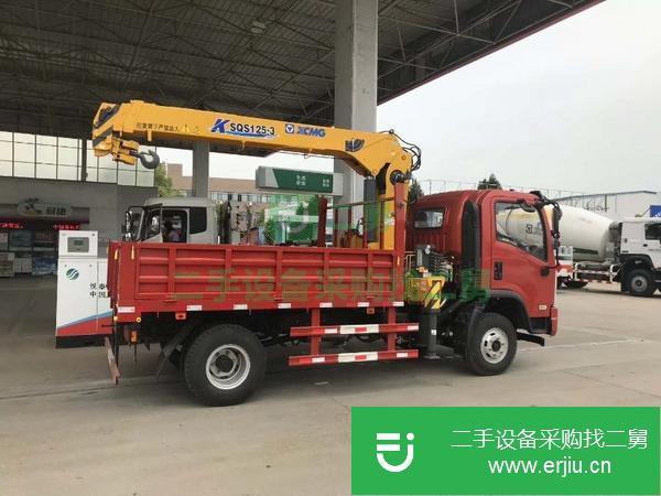 四川出售二手大運(yùn)6.3噸隨車吊