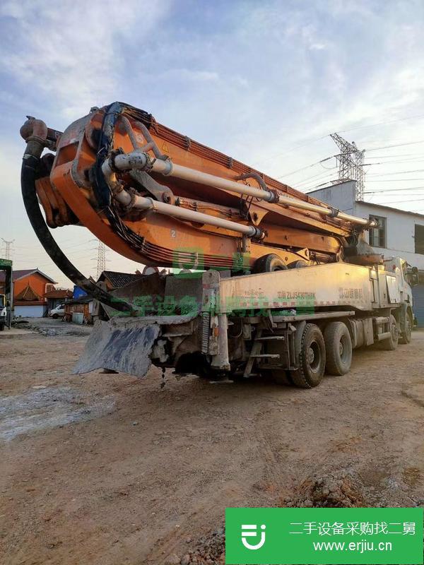 云南出售二手中聯(lián)52米泵車