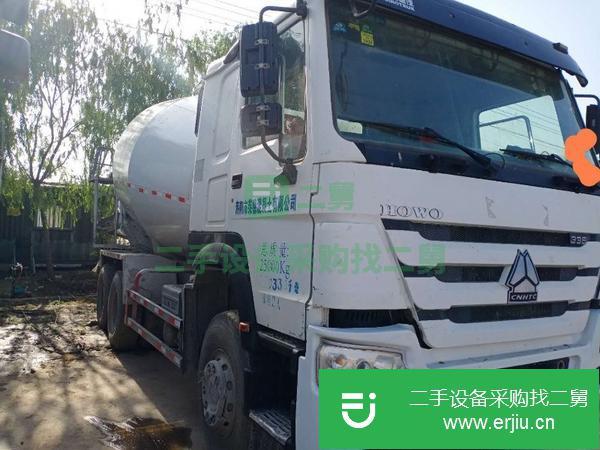 山東出售二手豪沃后八輪12方攪拌車