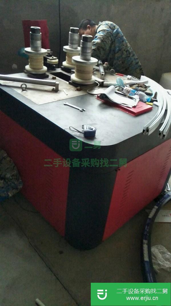 湖北出售二手九成新拉彎?rùn)C(jī)
