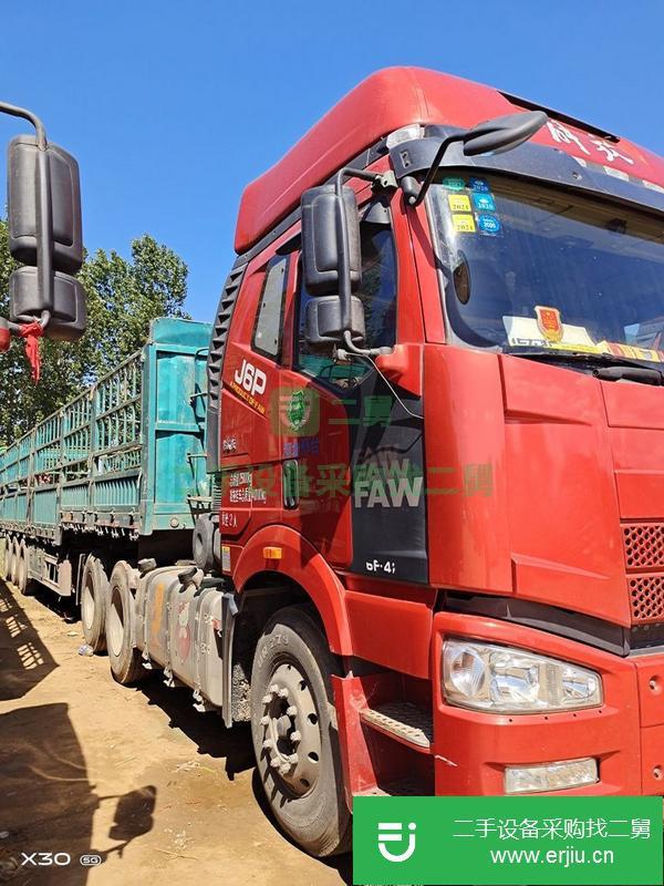 河北出售二手解放牽引車，車況精品，長途配貨車