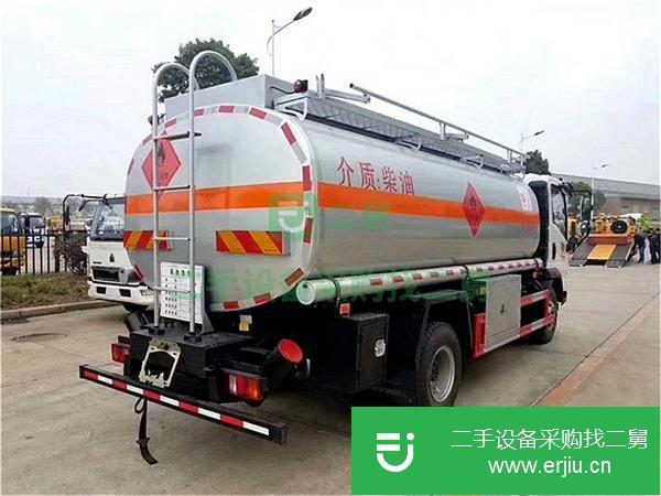 湖北出售二手重汽豪沃10方油罐車