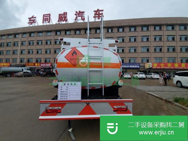 四川出售二手7.8方油罐車